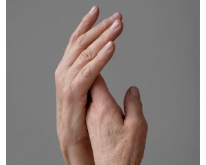 Чому руки старіють швидше за обличчя і як це зупинити