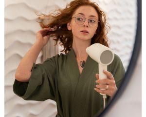 Вічна дилема: як правильно сушити волосся – феном чи природним шляхом?