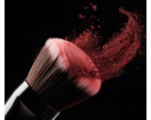 Як правильно наносити рум’яна за формою обличчя