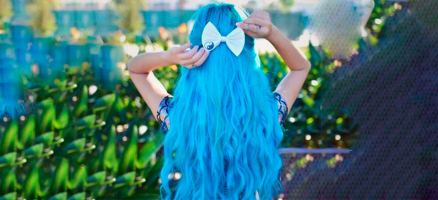 Колір волосся - Соковитий голубий колір