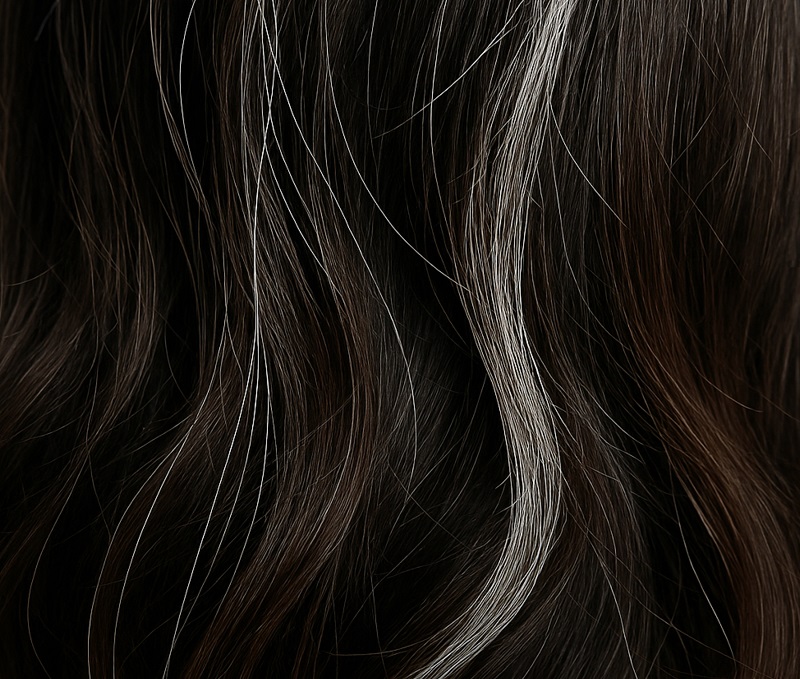 Як приховати сивину на темному волоссі: повне керівництво