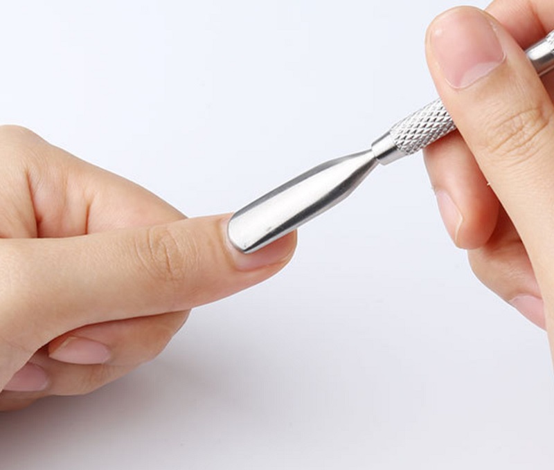 Манікюр для чутливої кутикули: безпечні методи