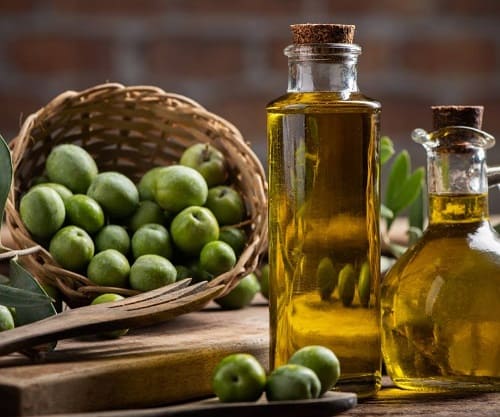 Оливкова олія: доступне зволоження та живлення